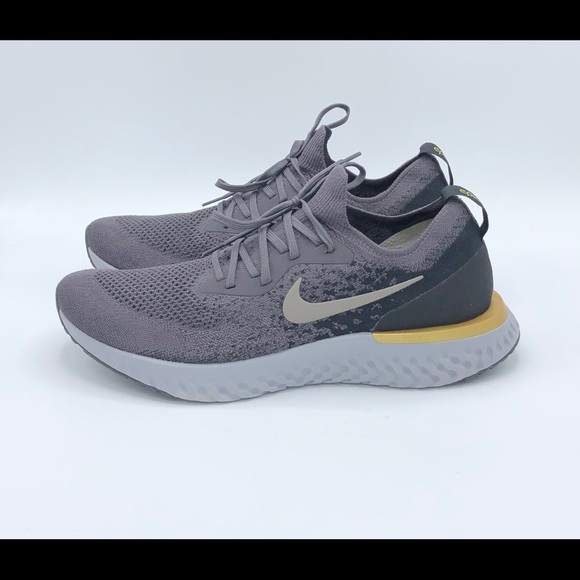 Nike Epic React Flyknit Men's Running Shoe - Picture 5 of 8